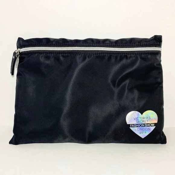 Victoria’s Secret London Fashion Show Bag in a Bag 2 in 1 Travel Tote - Picture 7 of 8